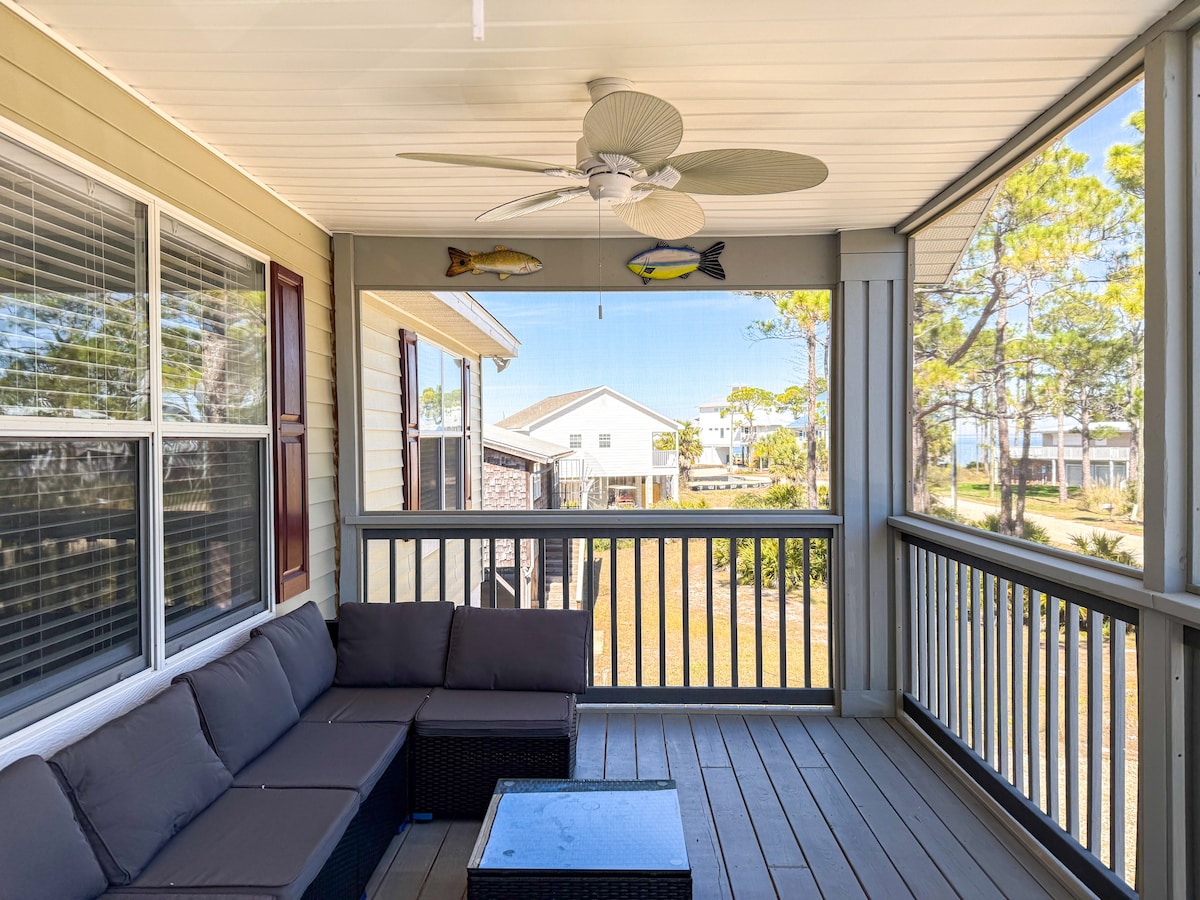 Screened porch